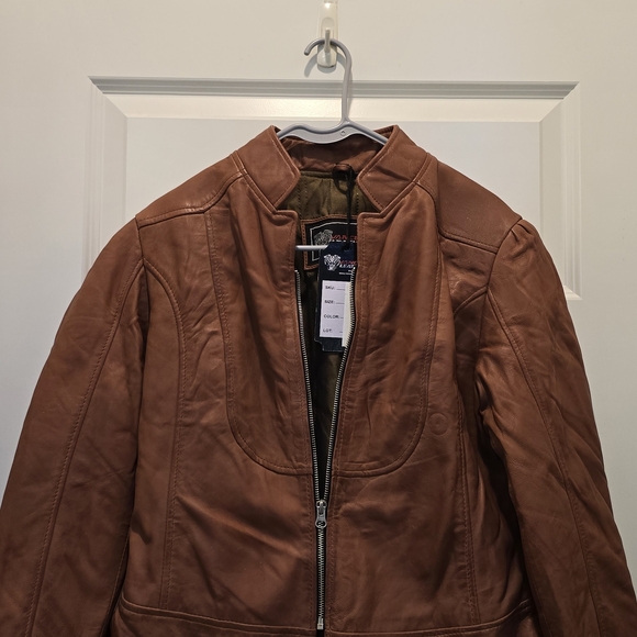 Vance Leather' 'Maya' Ladies Premium Soft Lightweight Fitted Leather Jacket - Picture 3 of 10